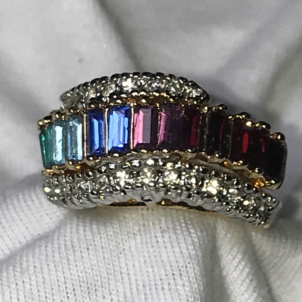 Vintage cascading color ring